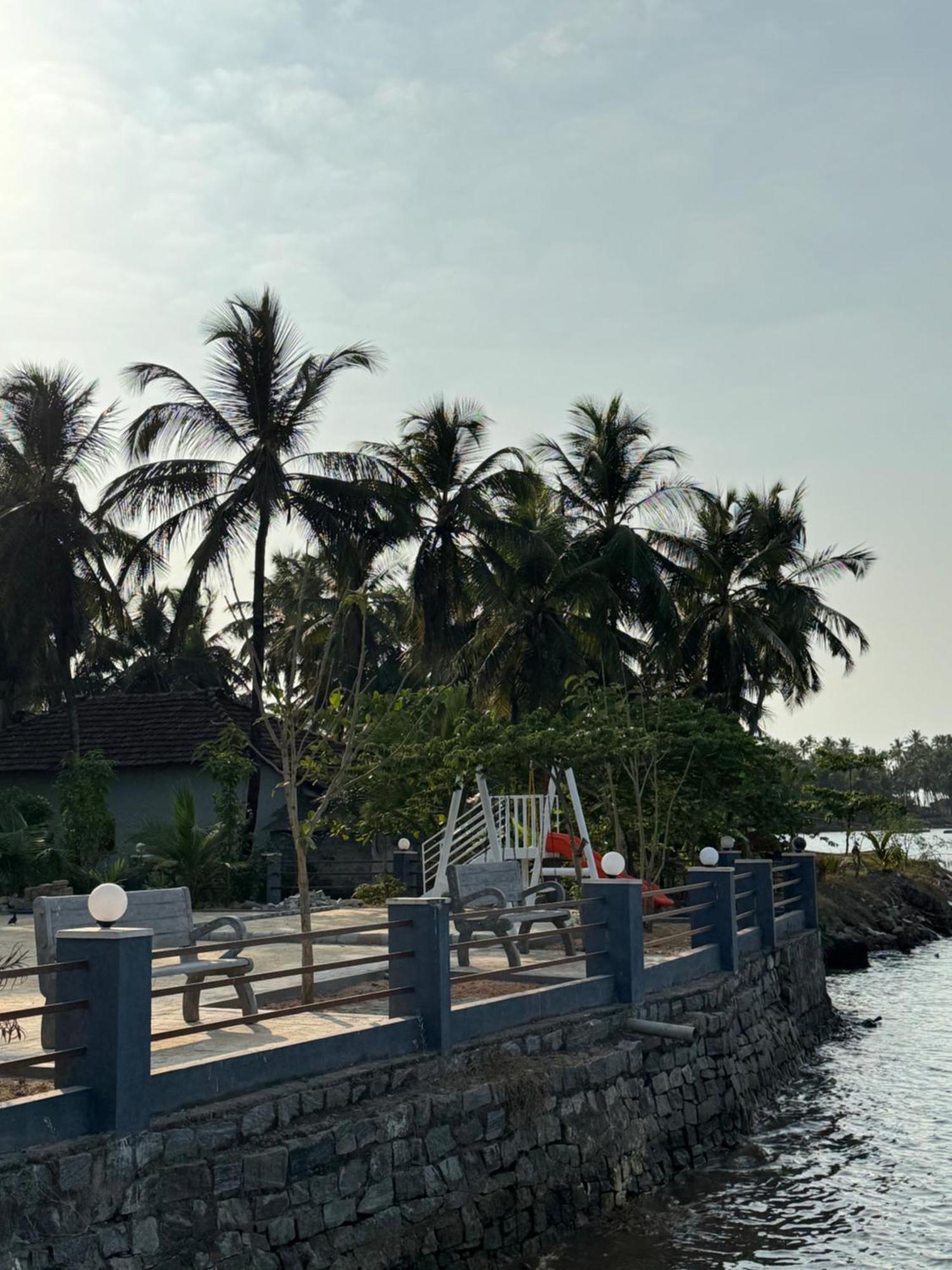 The Glasswater By The Backwater Homestay Kalyānpur エクステリア 写真