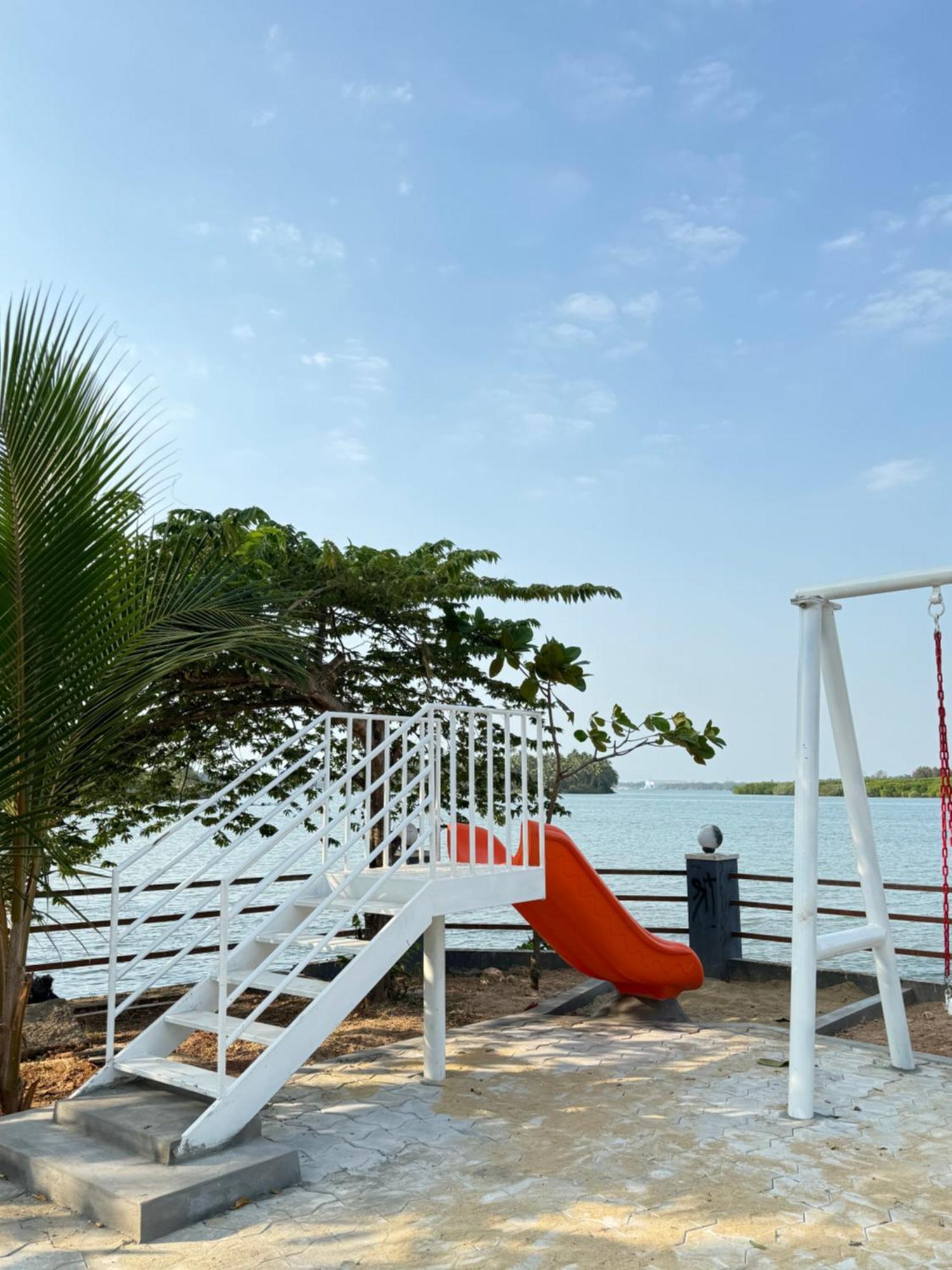 The Glasswater By The Backwater Homestay Kalyānpur エクステリア 写真