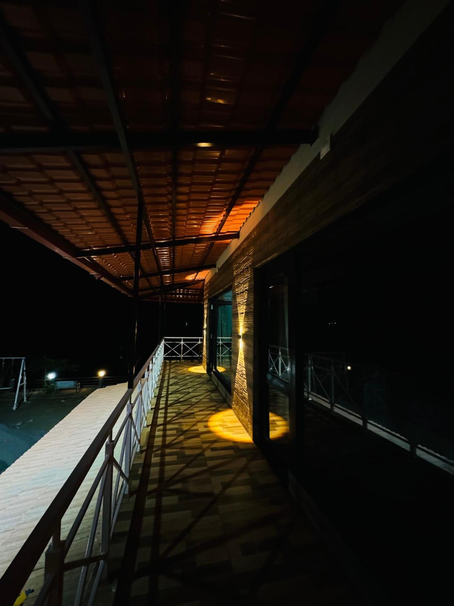 The Glasswater By The Backwater Homestay Kalyānpur エクステリア 写真