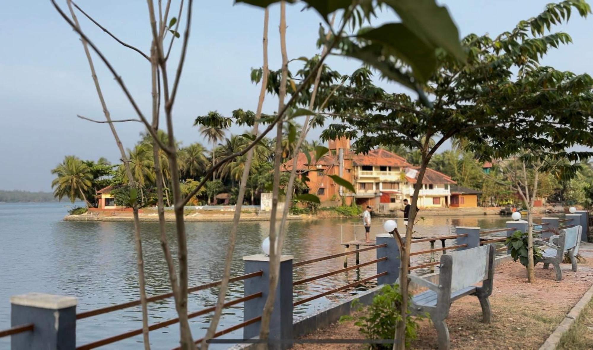 The Glasswater By The Backwater Homestay Kalyānpur エクステリア 写真